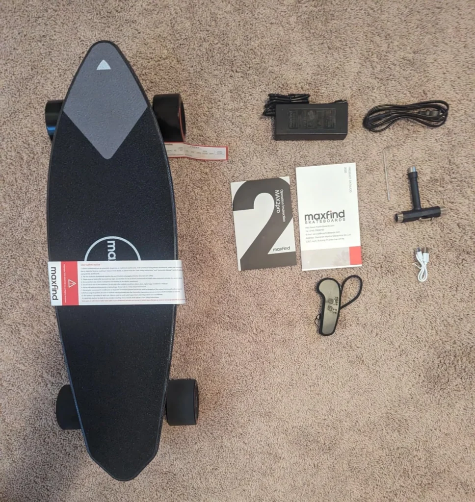 Maxfind Electric Skateboard unboxing
